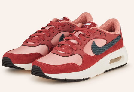 Roter NIke Sneaker